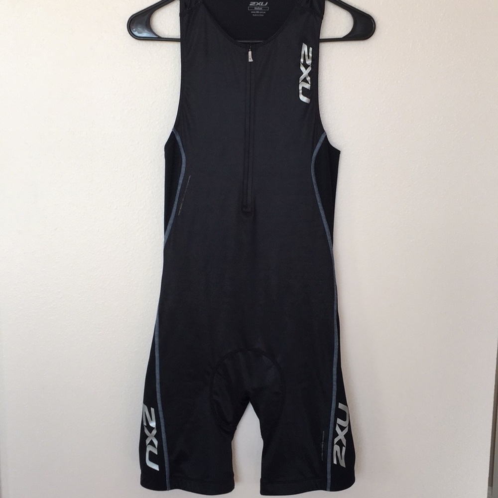 2XU Women's Blk Perform Front Zip TriSuit Sz - Med